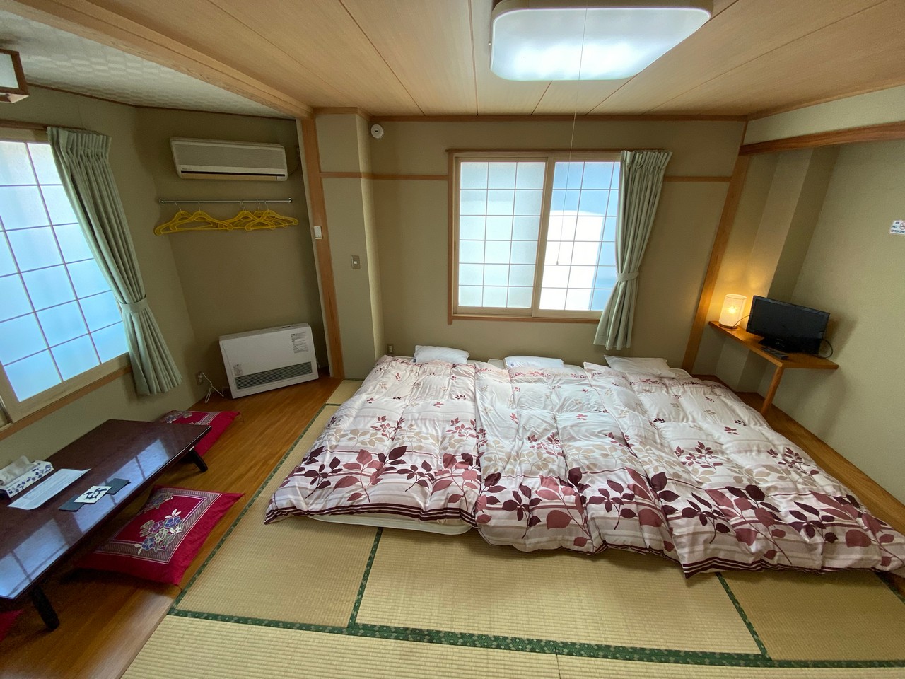 Nozawa Dream Central - Guest Room