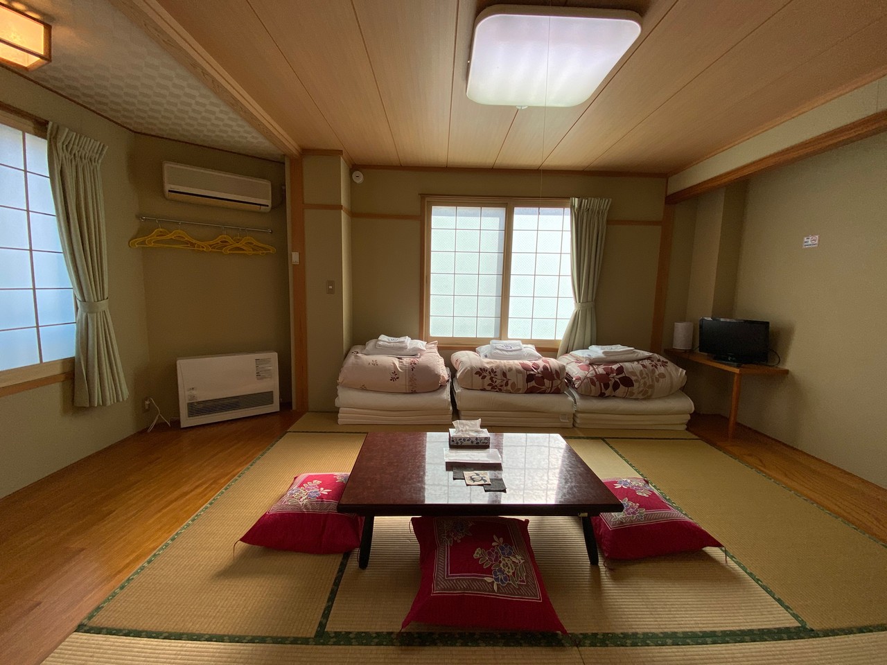 Nozawa Dream Central - Guest Room