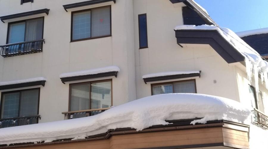 Nozawa Dream Central - Facade