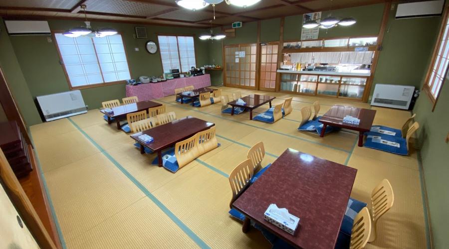 Nozawa Dream Central - Dining/Living Room